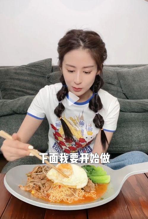 娱乐吃瓜酱薛小碗,娱乐吃瓜界的“瓜王”传奇